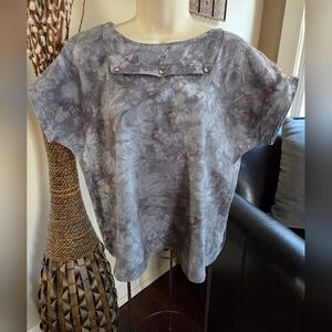 One-Of-A-Kind Short Sleeve Top W/Beaded Accents